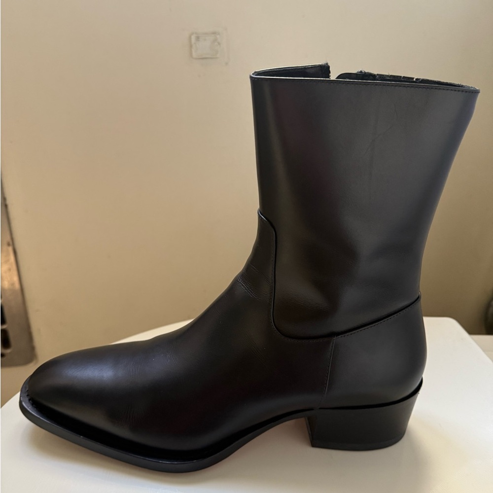 Dsquared2 black leather boots